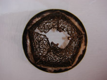 Kett�rt�rt, hi�nyos talpazat